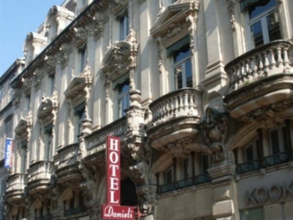 Фото The Originals Boutique, Hôtel Danieli, Avignon