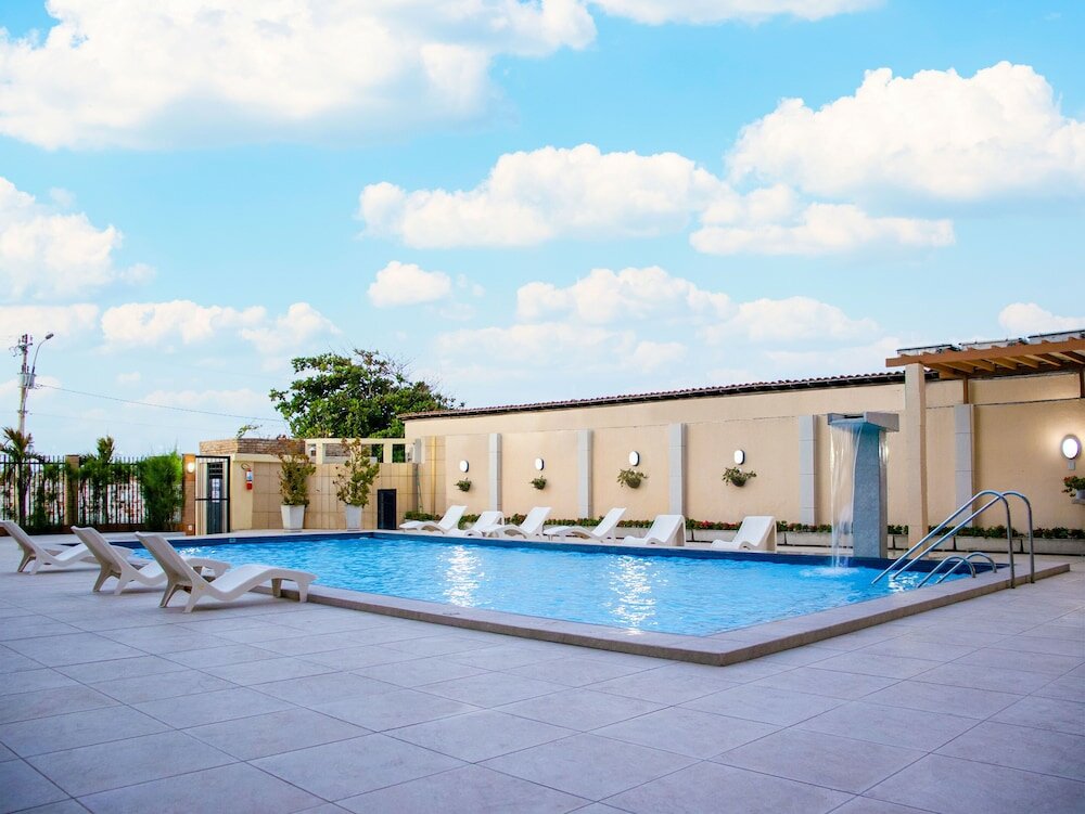 Фото Golden Beach Hotel