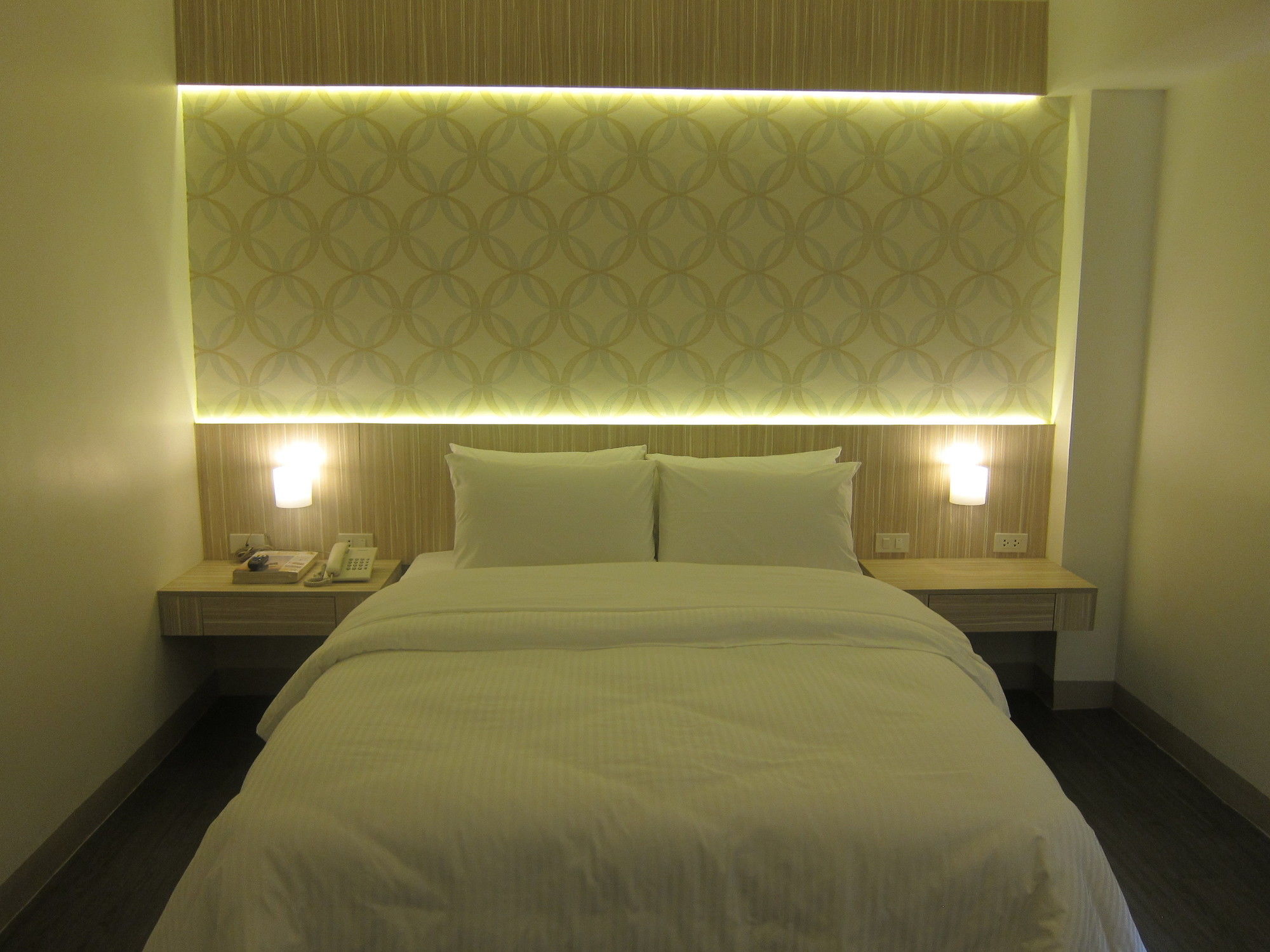 Фото The Charter House