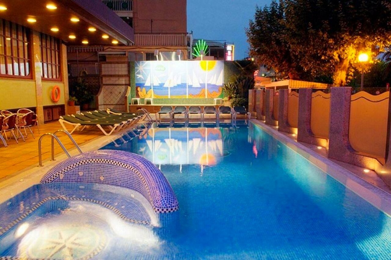 Фото  Checkin Garbí 