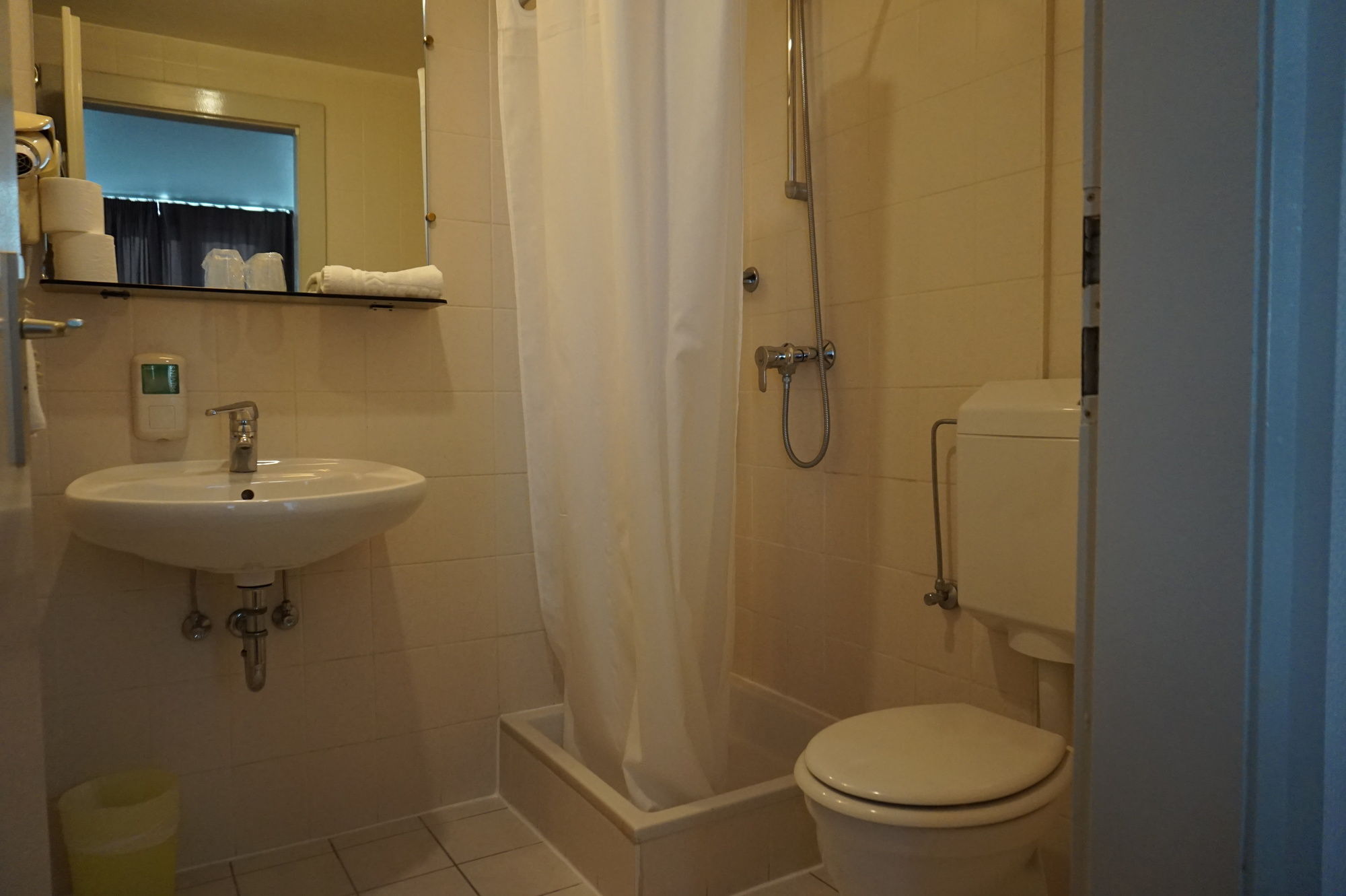 Фото ClapClap Hôtel