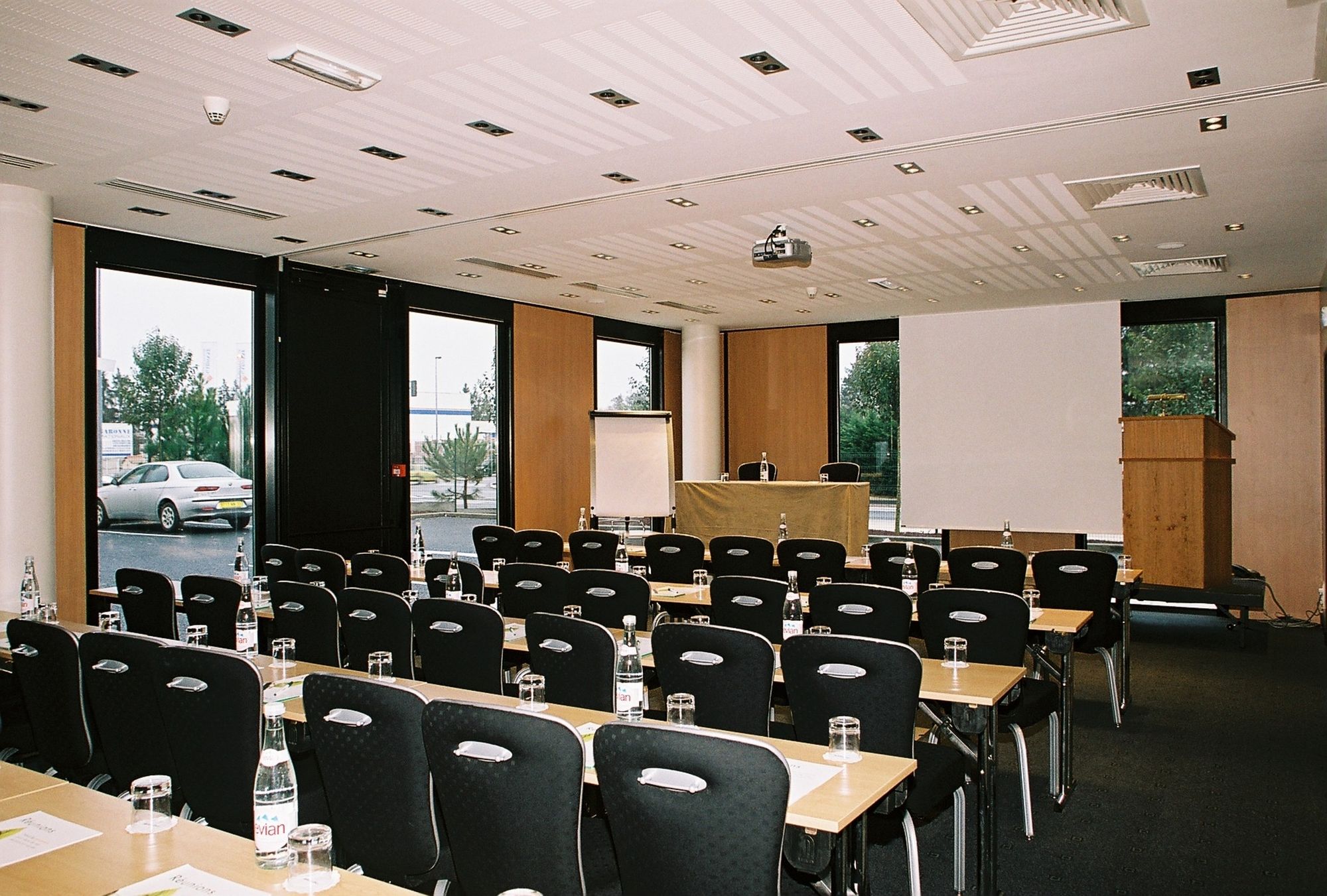 Фото Holiday Inn Bordeaux Sud Pessac by IHG