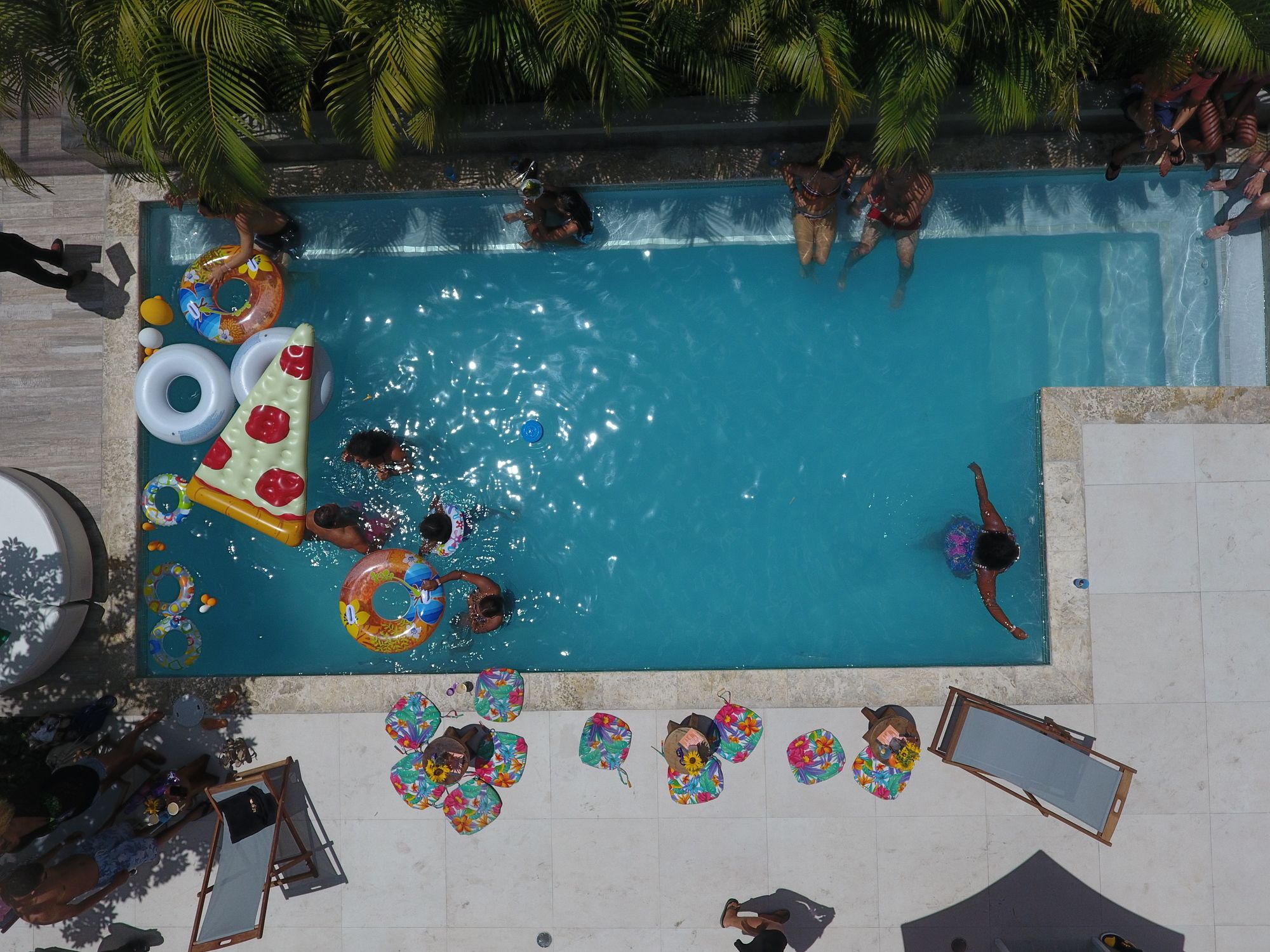 Фото La Lorraine Boutique Hotel