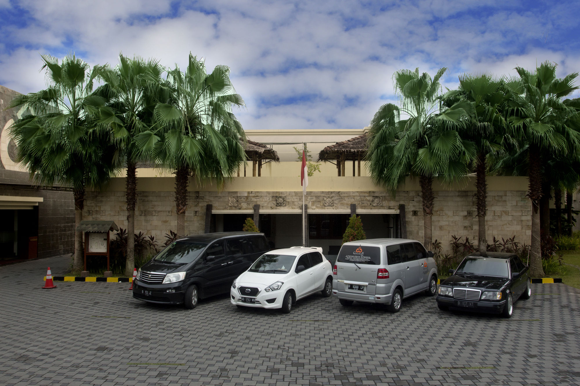 Фото Sare Hotel Yogyakarta