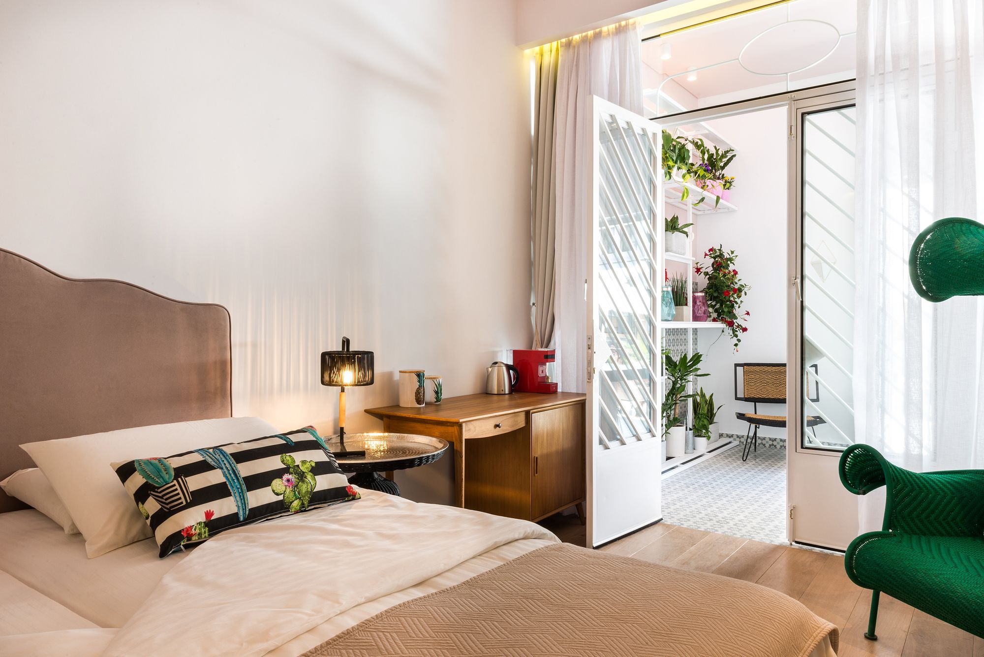 Фото Aisha Petite Suites