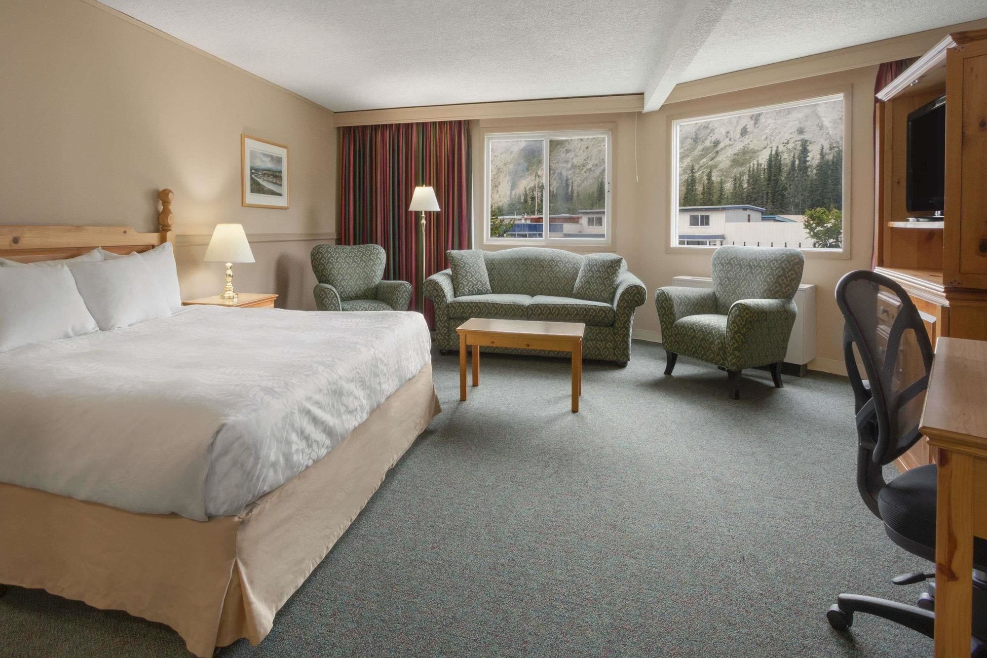 Фото Quality Inn & Suites