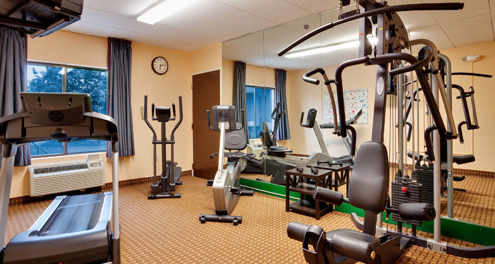 Фото Baymont by Wyndham East Windsor Bradley Airport