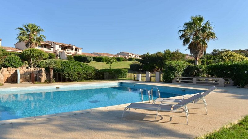 Апартаменты Les Hameaux de Bocca del Oro в Порто-Веккио