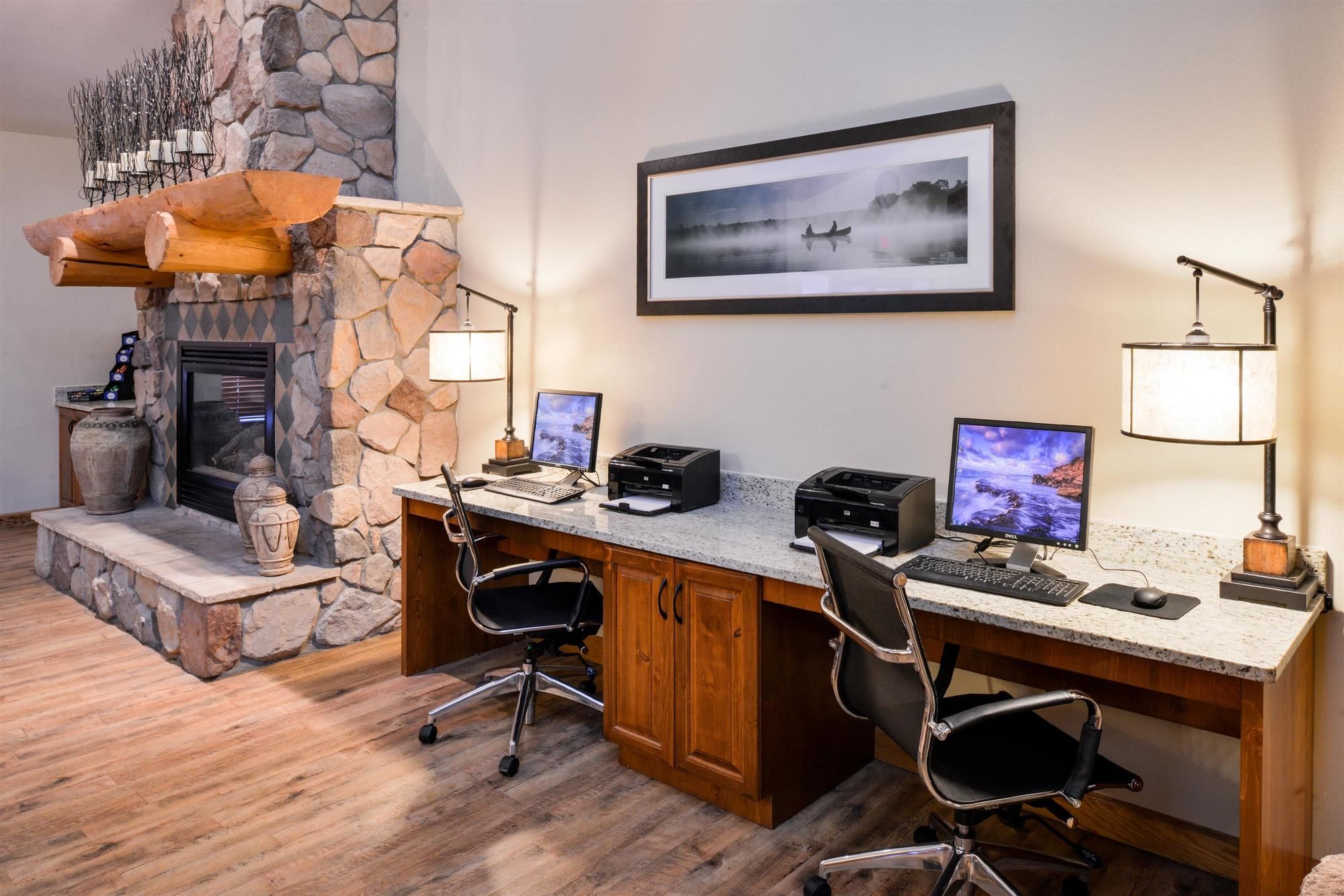 Фото Best Western Plus Sidney Lodge