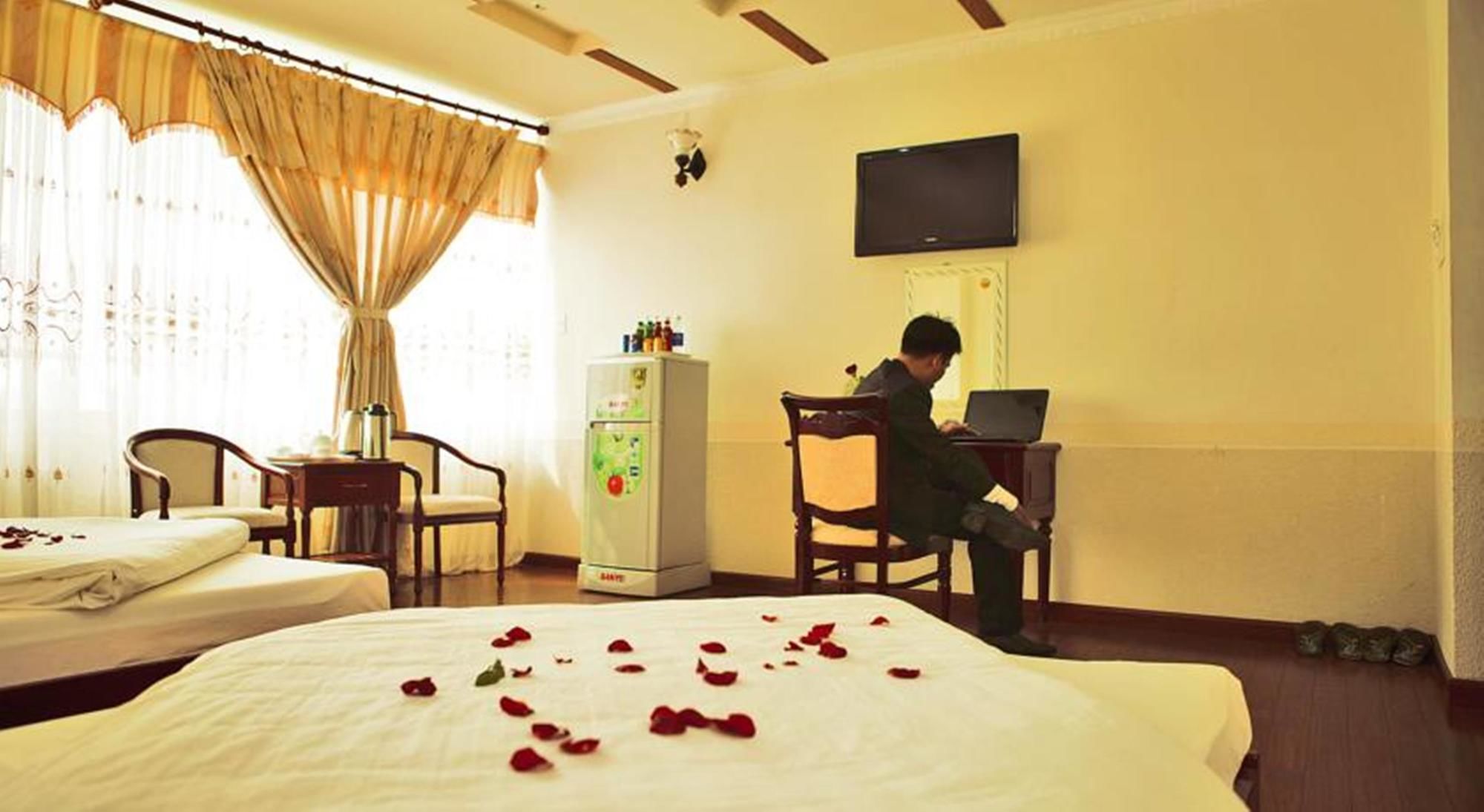 Фото Lan Vy Hotel