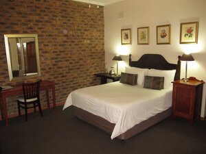 Aero Guest Lodge (Kempton Park, Kempton Road, 81), hotel