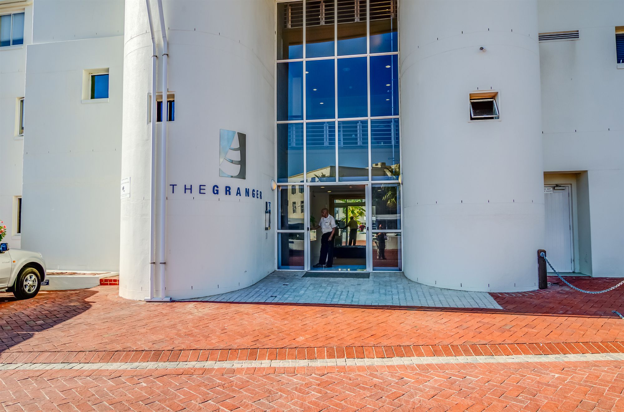 Фото The Granger