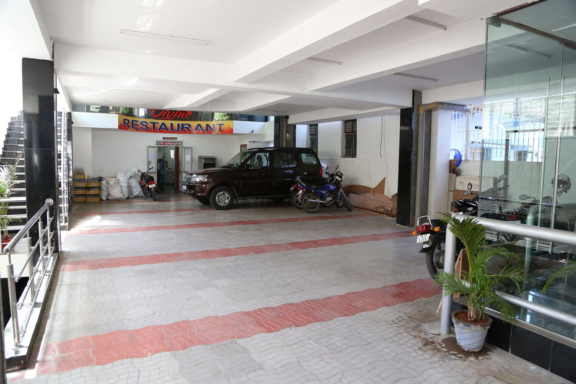 Фото Hotel Spr Inn