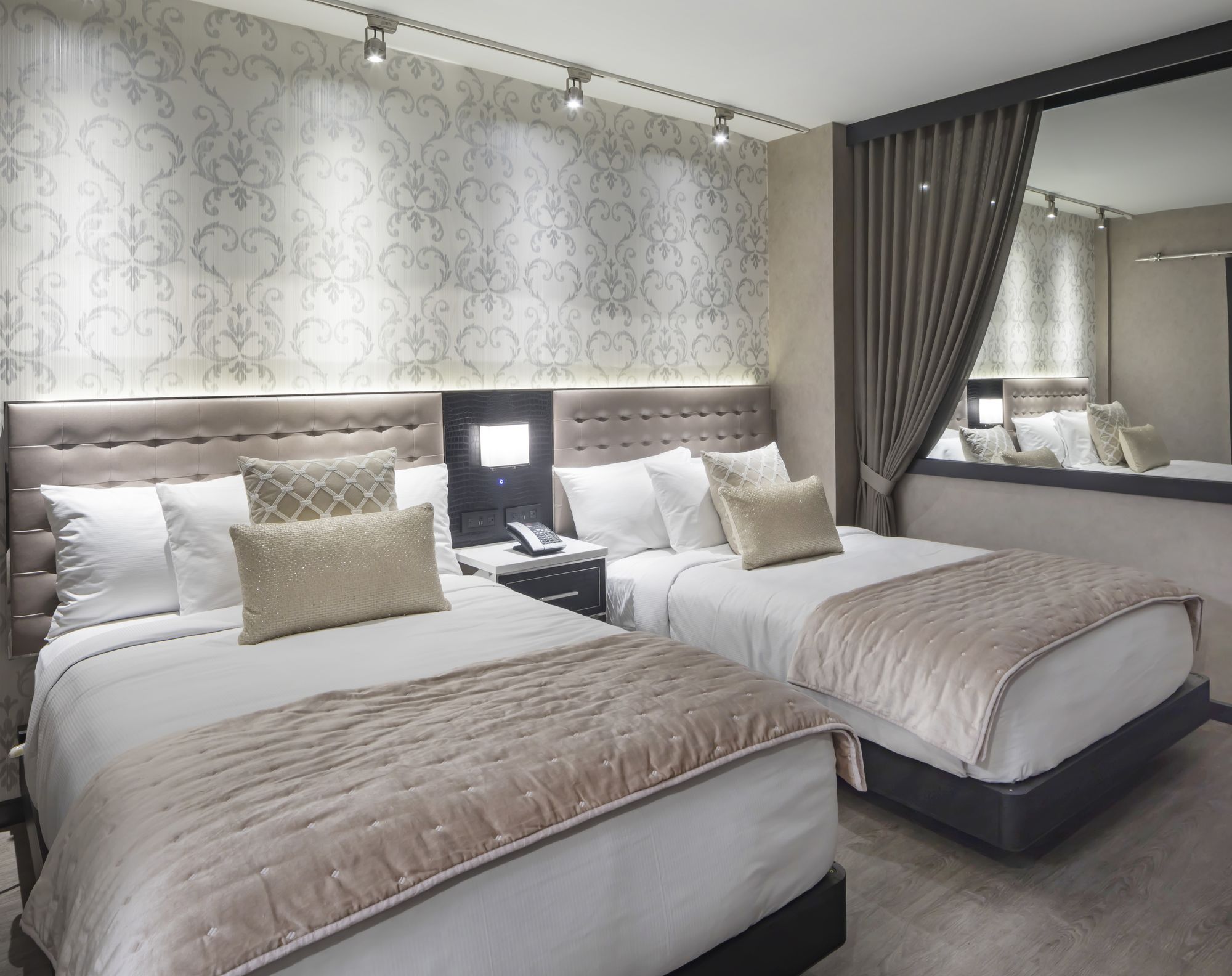 Фото Aliz Hotel Times Square
