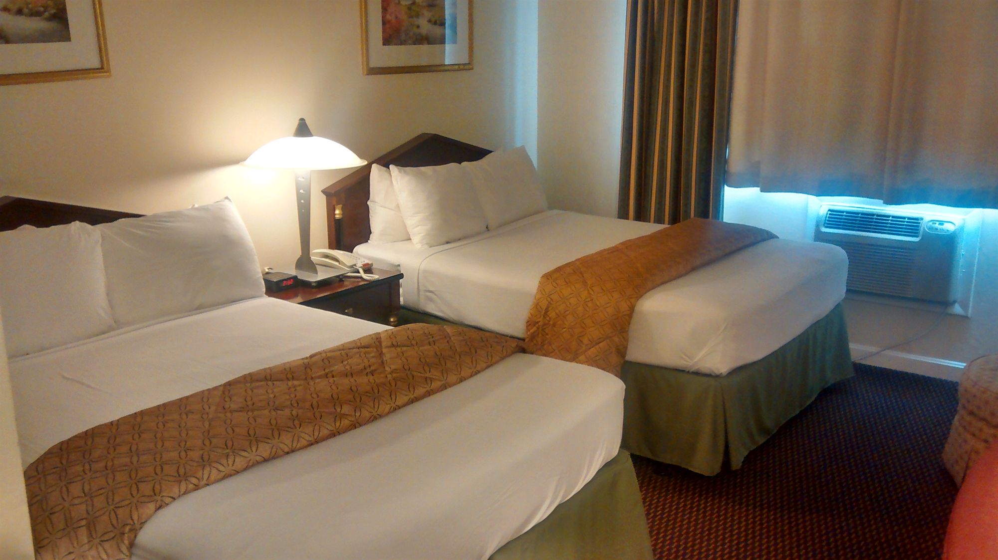 Фото Hyannis Plaza Hotel