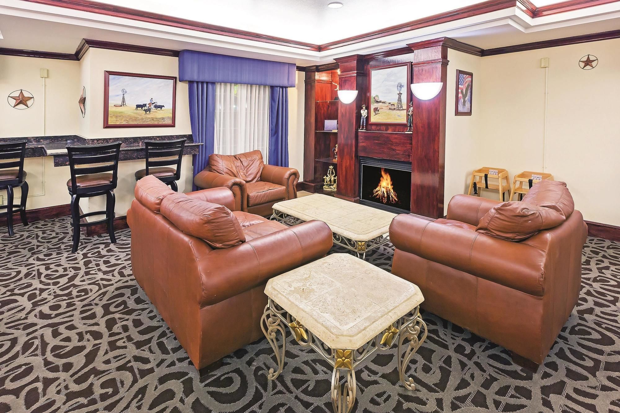 Фото La Quinta Inn & Suites by Wyndham Dalhart