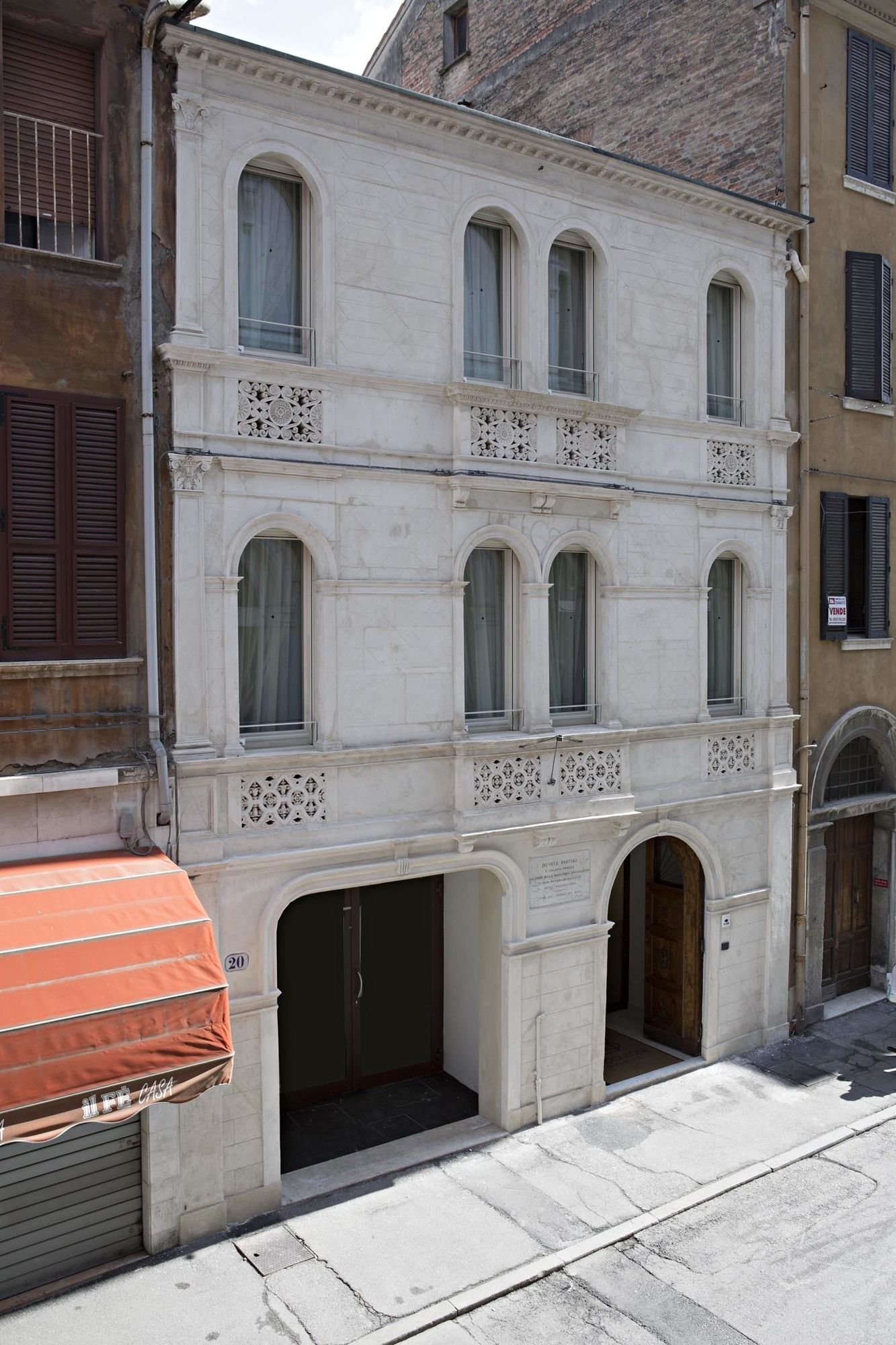 Фото Borgoleoni 18