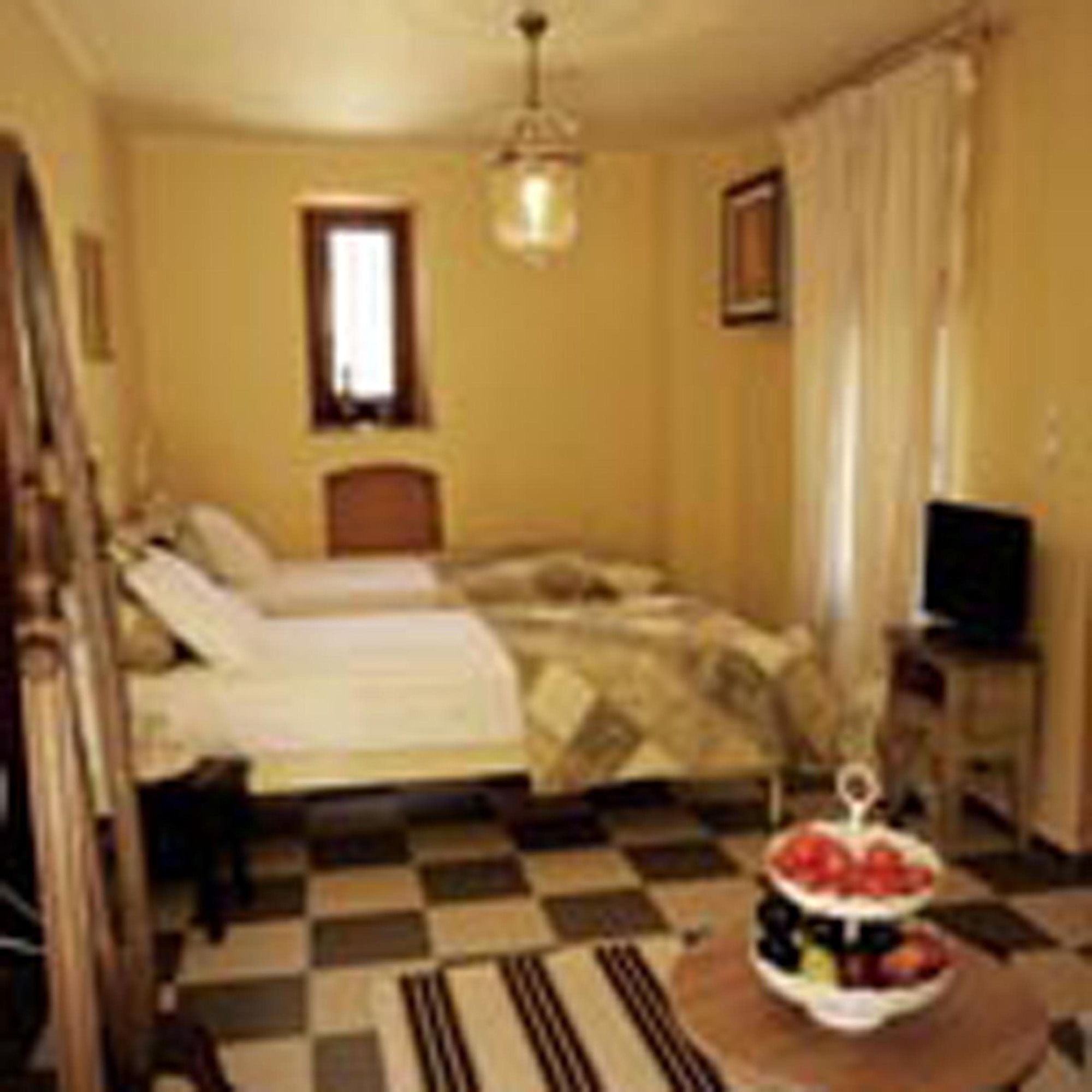 Фото Traditional Hotel Ianthe