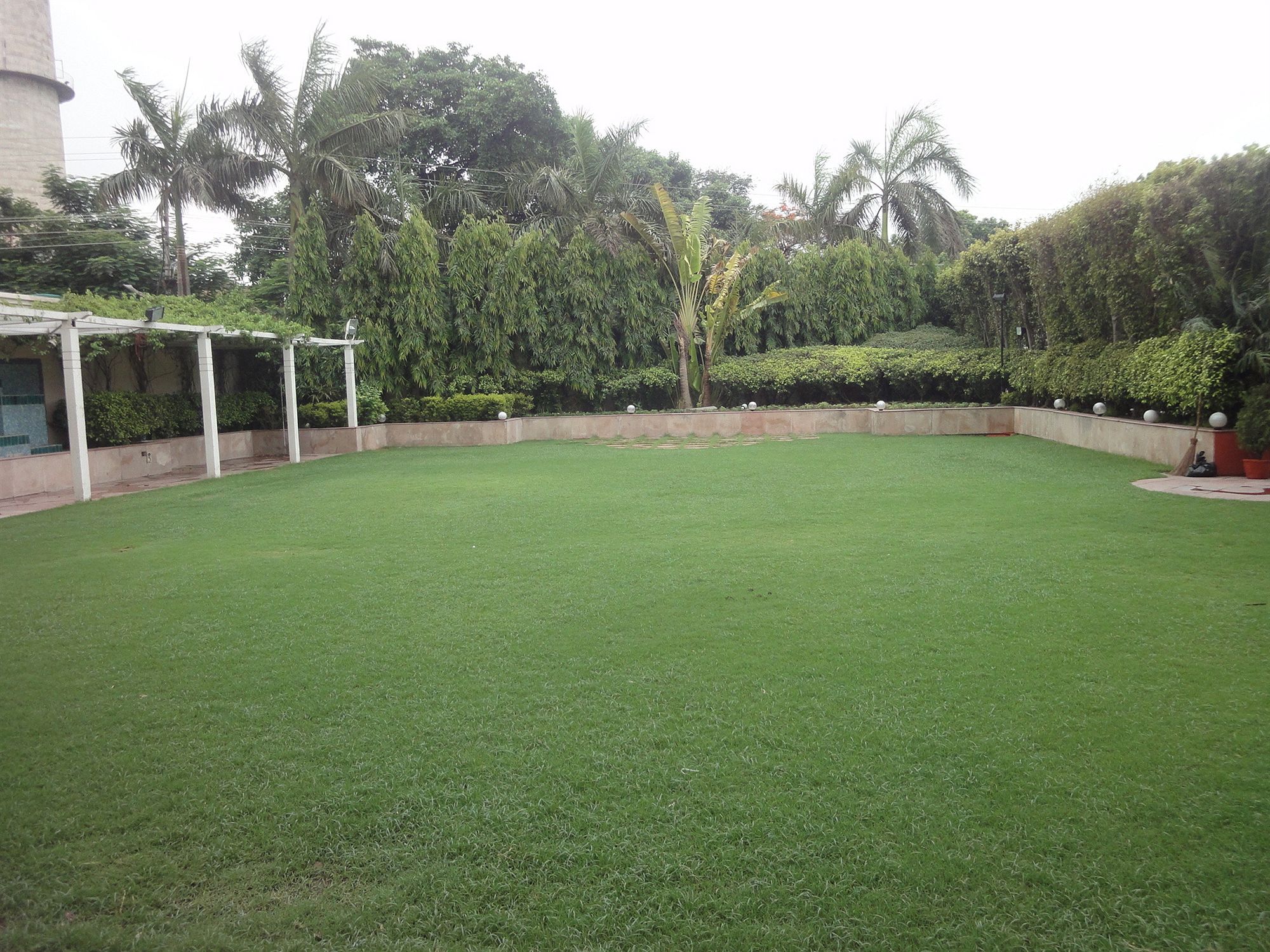 Фото Radisson Hotel Varanasi