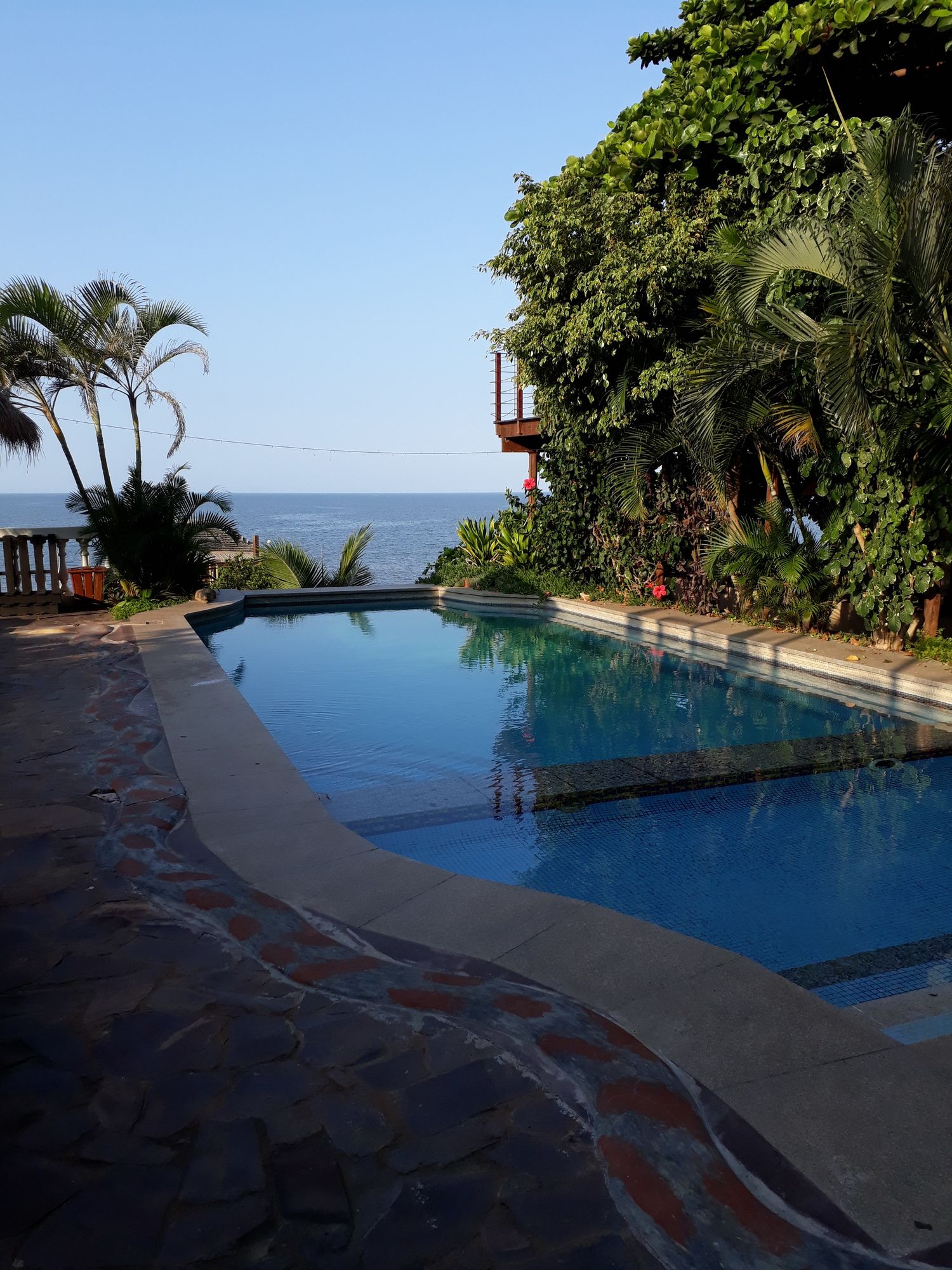 Фото Catembe Gallery Hotel