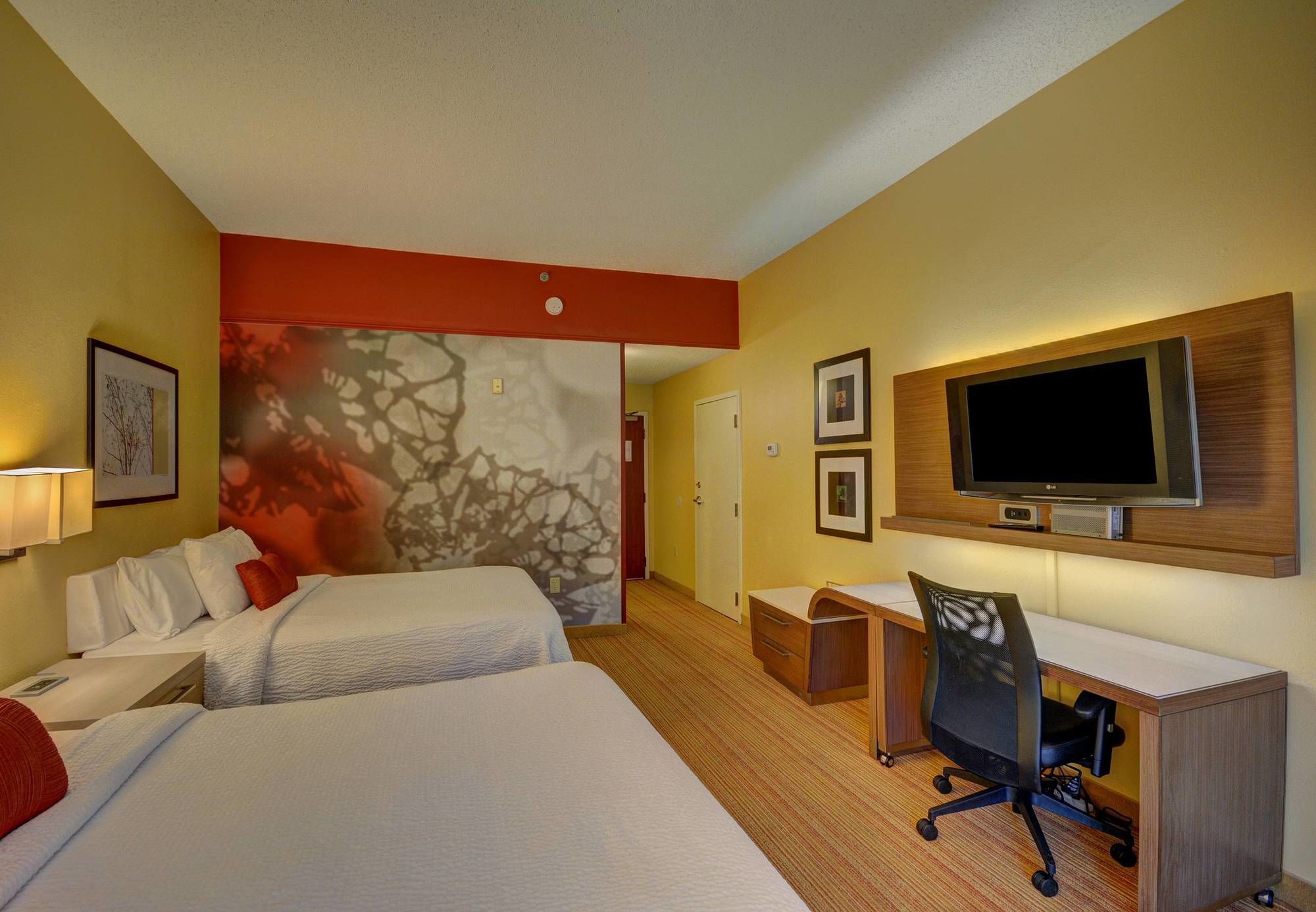 Фото Courtyard by Marriott Lafayette Airport