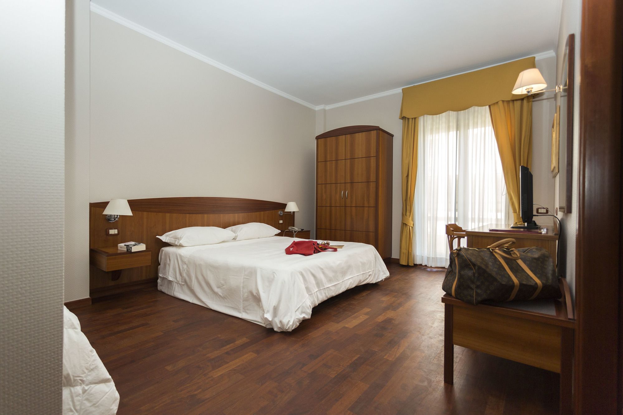 Фото Hotel Cavaliere