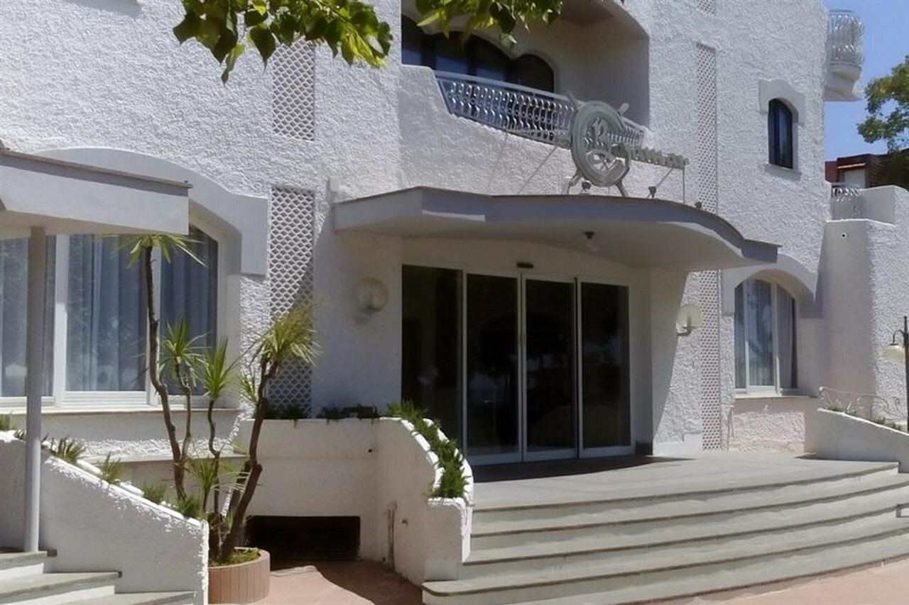 Фото Bajamar Beach Hotel