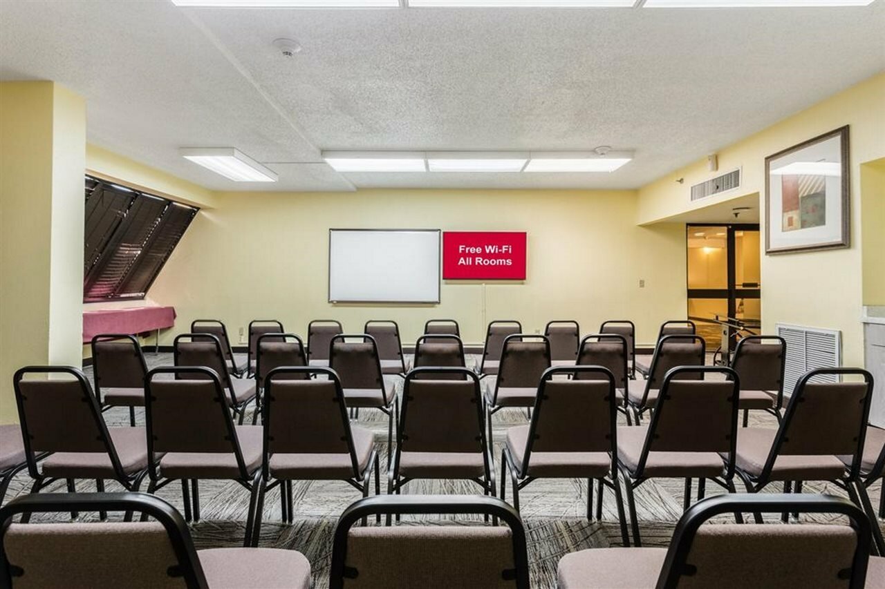 Фото Tropical Palms Hotel