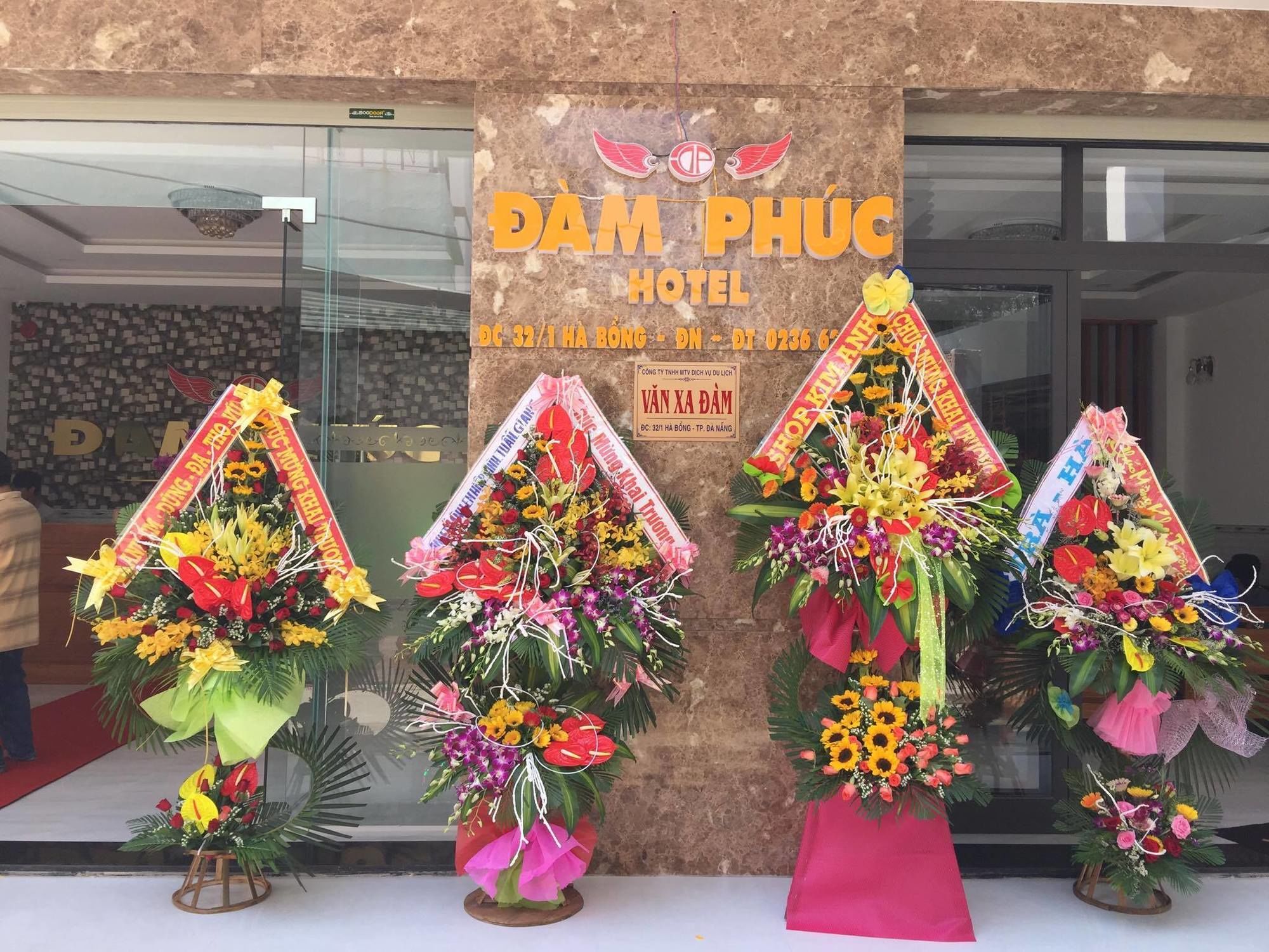 Фото Dam Phuc Hotel