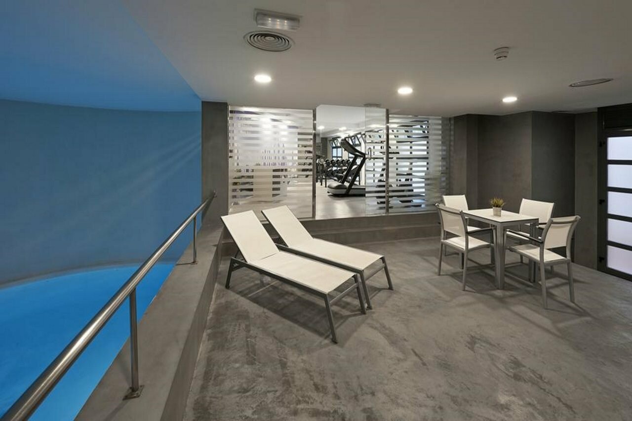 Фото Nh Valencia Las Artes