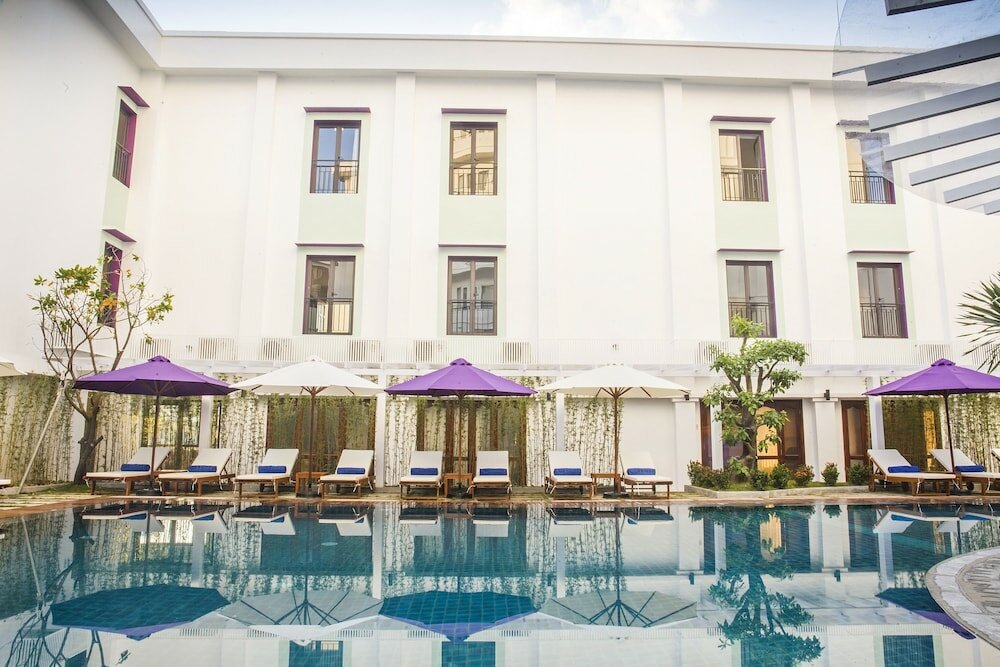 Фото Êmm Hotel Hue