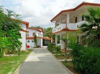 Фото Residence Hotel La Taverna