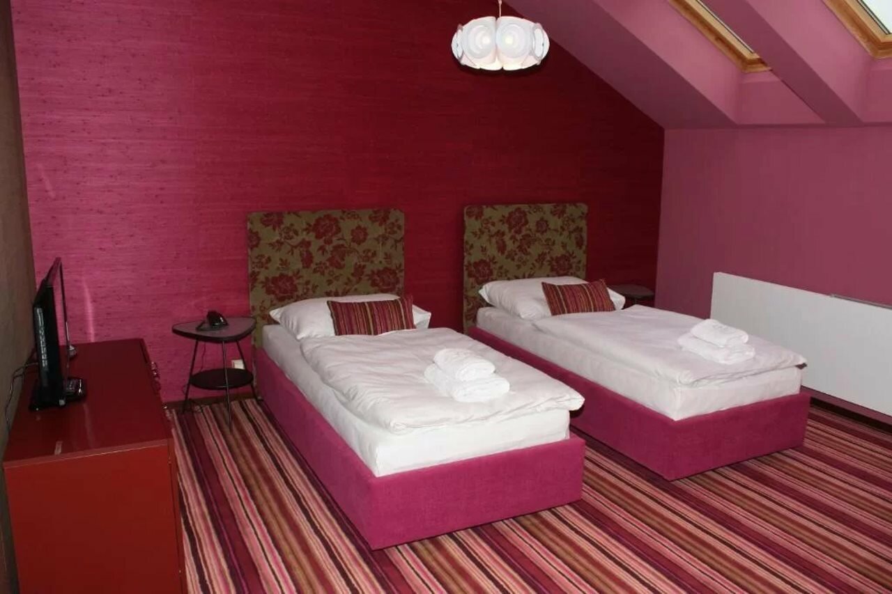 Фото Hotel Rajska Zahrada