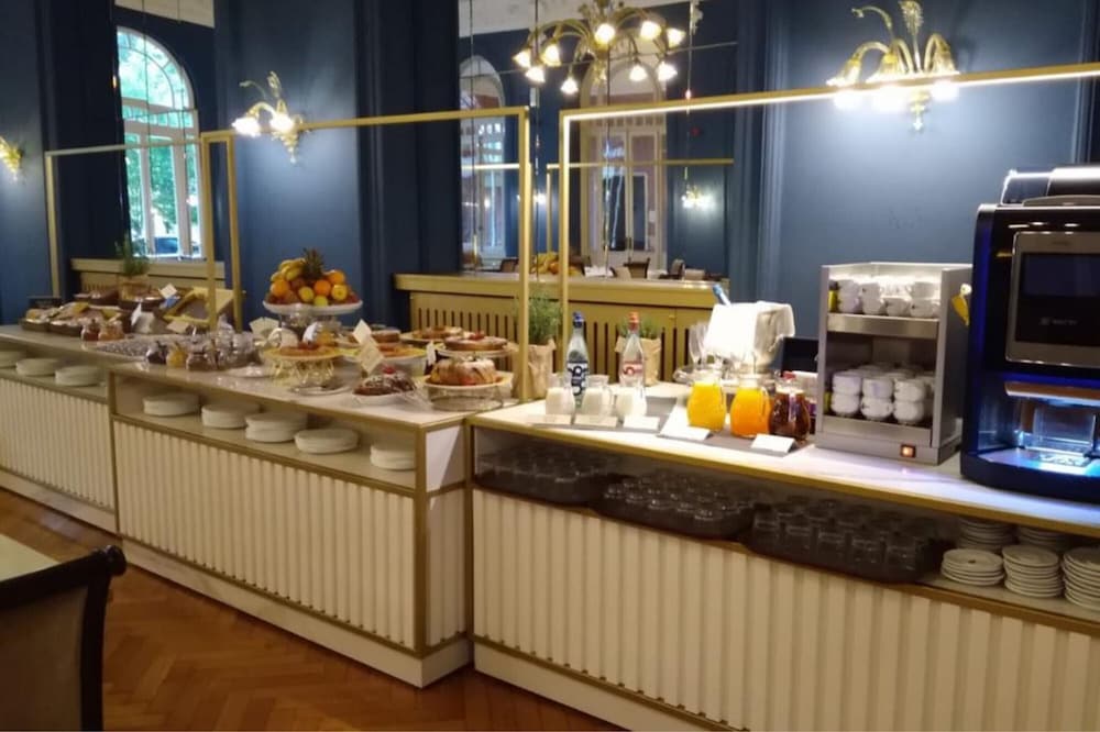 Фото Grand Hotel Regina