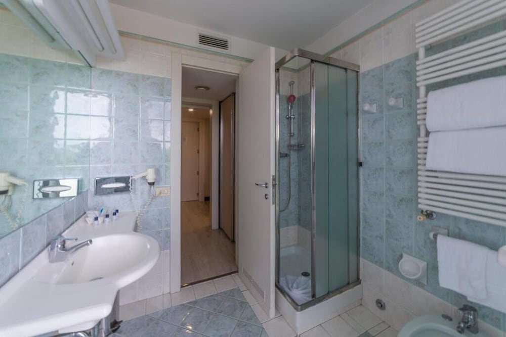 Фото Suite Hotel Elite