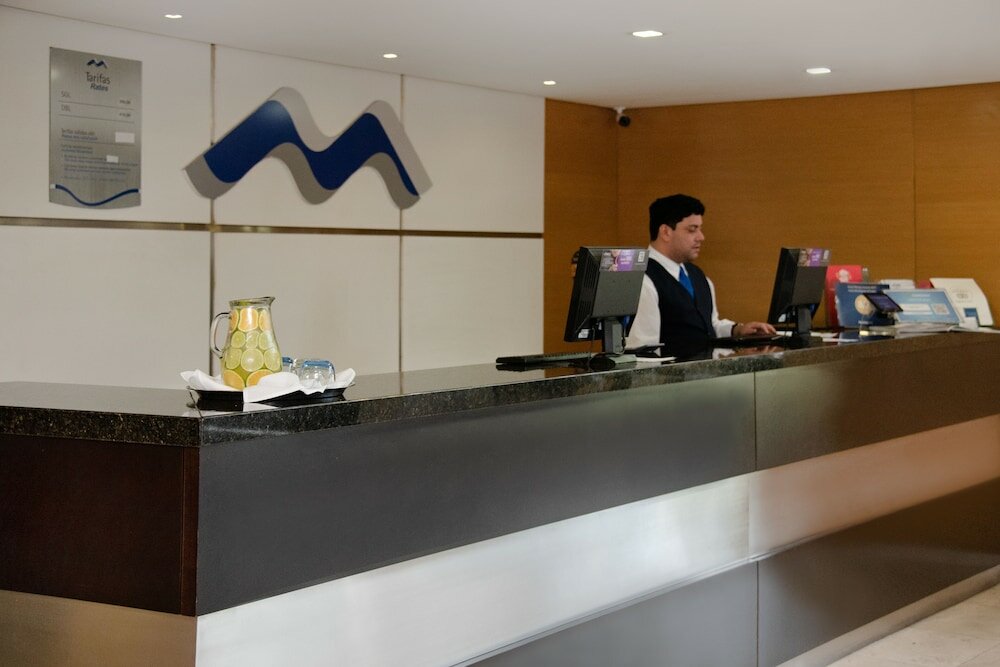 Фото Hotel Adrianópolis All Suites