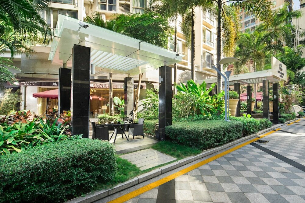 Фото Shenzhen New World Metro Grand Hotel