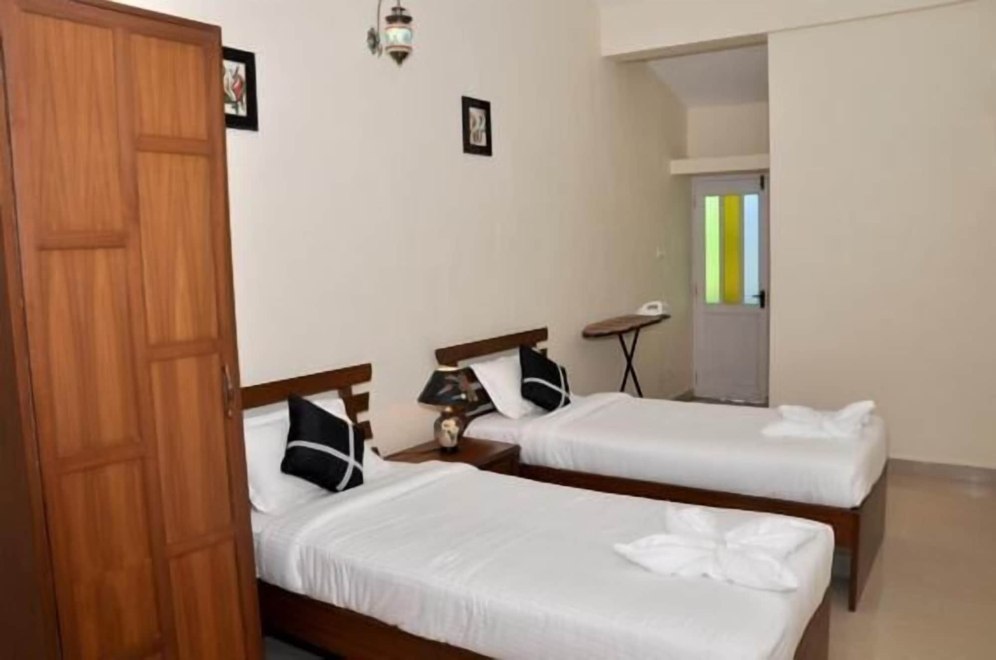 Фото A's Holiday Beach Resort