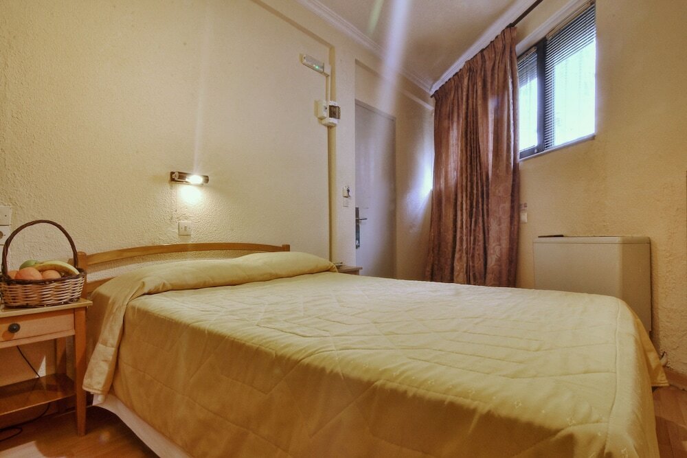 Фото Atlantis Hotel