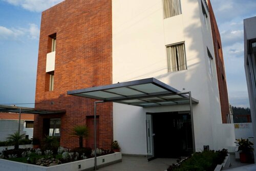 Гостиница Hotel Stubel Suites and Cafe в Кито
