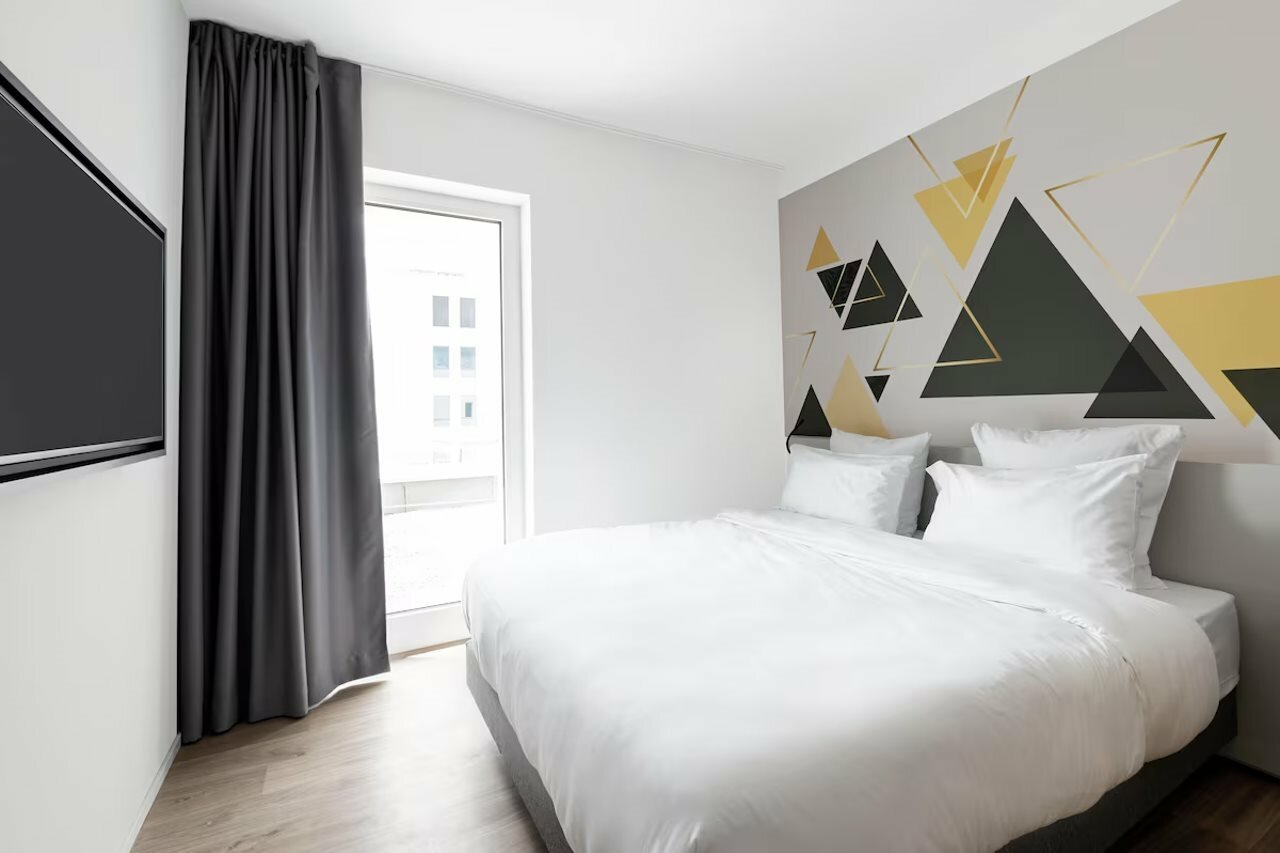 Фото B&b Hotel Oftringen