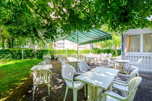 Внешний вид отеля Comfort Hotel Strasbourg в Страсбурге, фото 2