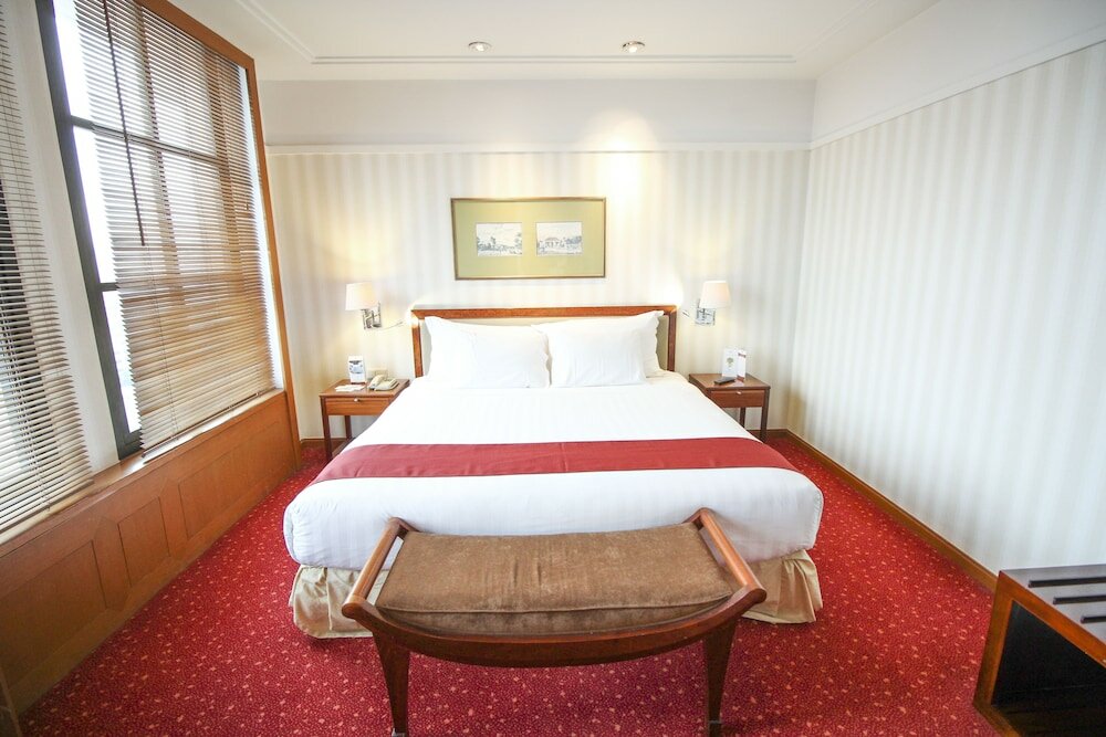 Фото Redtop Hotel & Convention Center