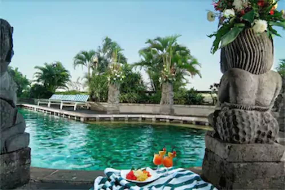 Фото Lumire Hotel and Convention Center