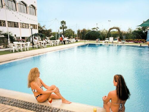 Гостиница Hotel Muscat Holiday в Баушаре