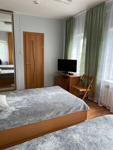 Kupecheskiy dom (derevnya Alenino, Tsentralnaya ulitsa, 65) ، فندق
