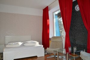 Lesnye dali (Barnaul, Shirokaya Proseka Street, 17), hotel