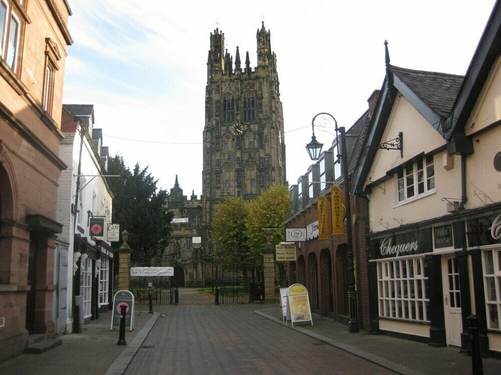 Hotel The Maelor - Berwyn House, Wrexham, photo