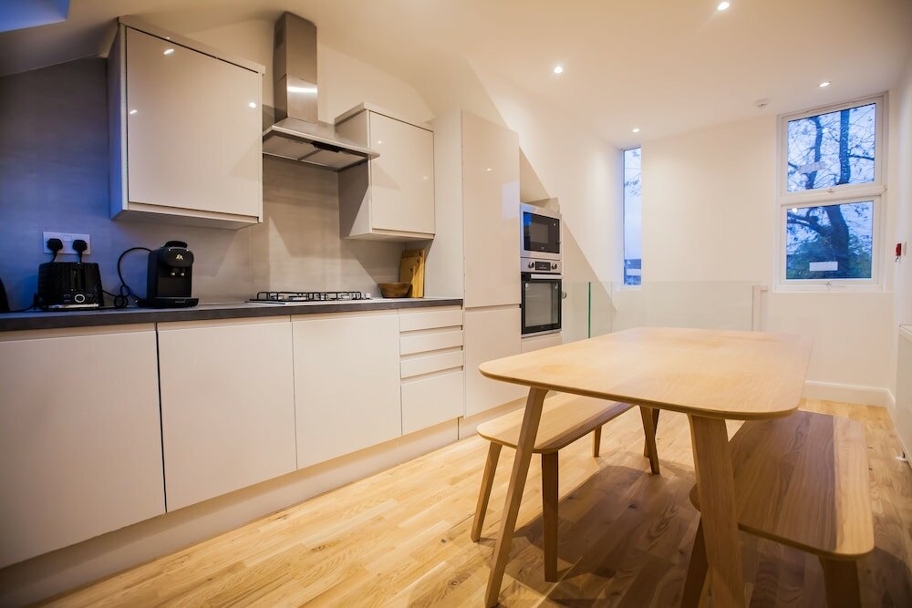 Фото Luxury Fulham 3 bedroom Garden House