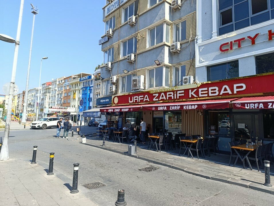 مقهى Urfa Zarif Ciger Kebap Salonu ، اسطنبول، صورة